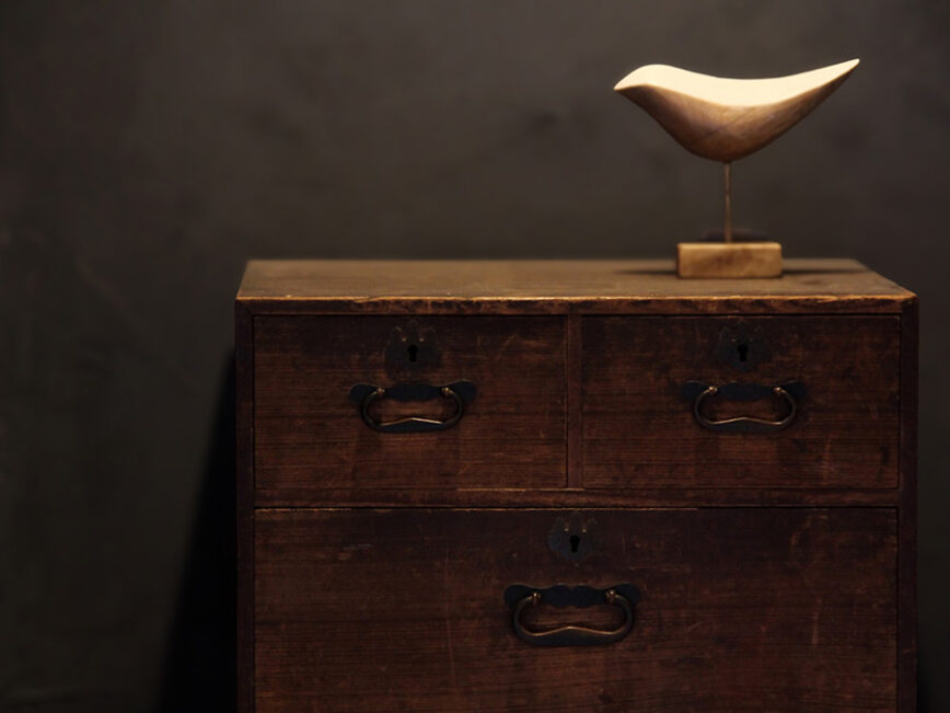 和箪笥とオブジェ